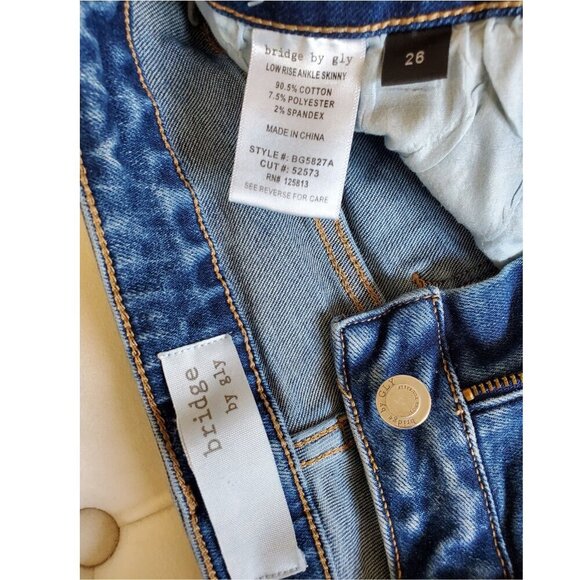 Buckle BRIDGE BY GLY Low Rise Ankle Skinny Stretch Jeans 26 Distressed - Picture 7 of 16